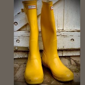 Hunter Original Tall Yellow Rain Boots 10M 11F
